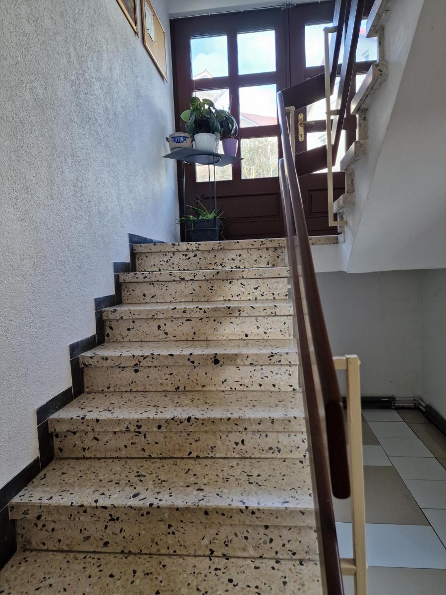 Treppenaufgang -Einliegerwohnung